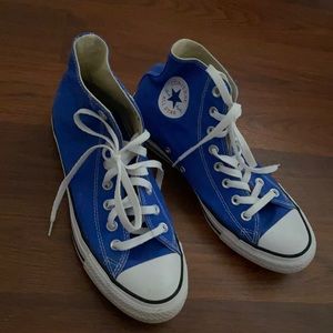 Blue high top converse